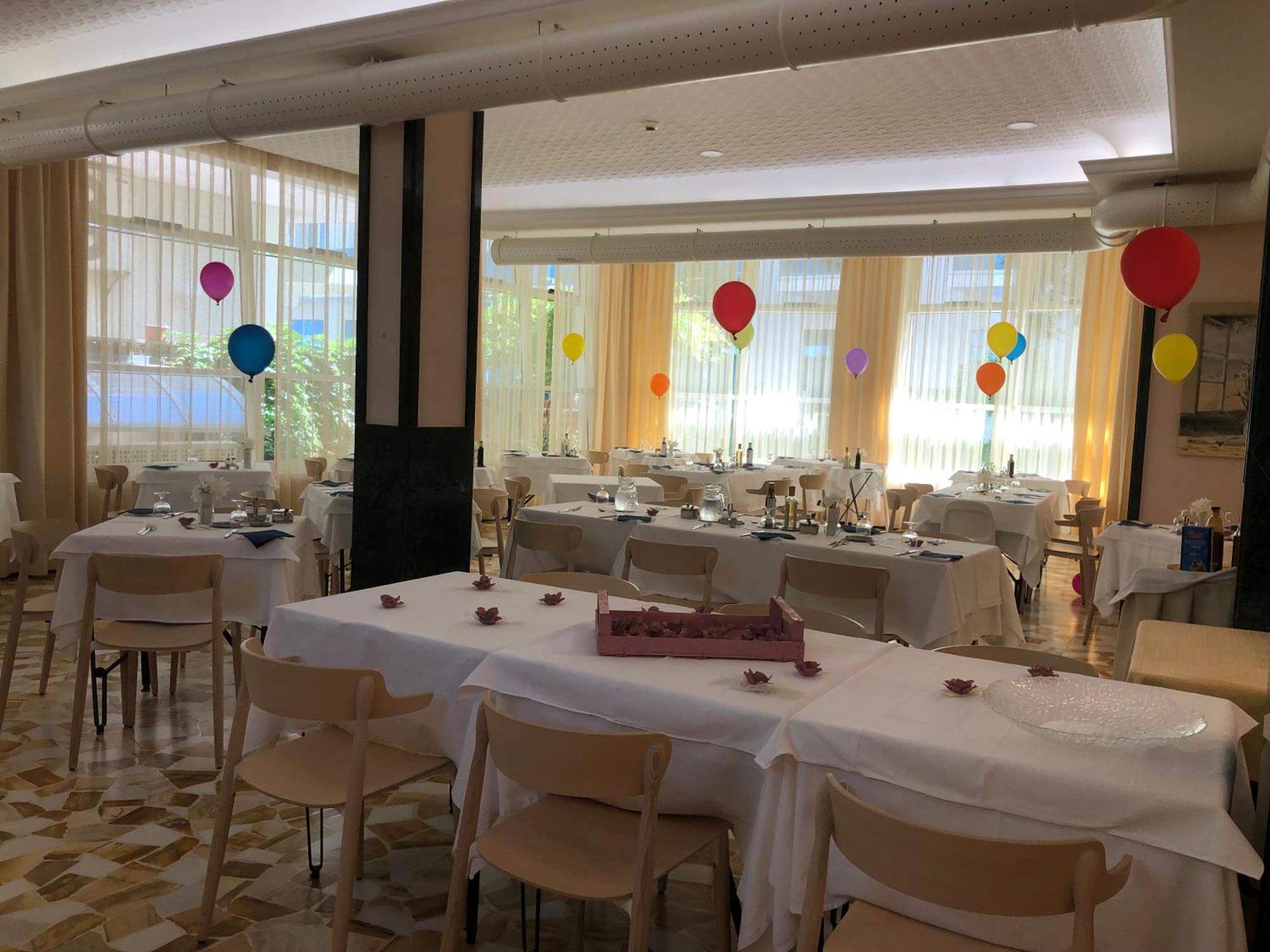 Hotel Lazzarini Bellaria-Igea Marina Zewnętrze zdjęcie