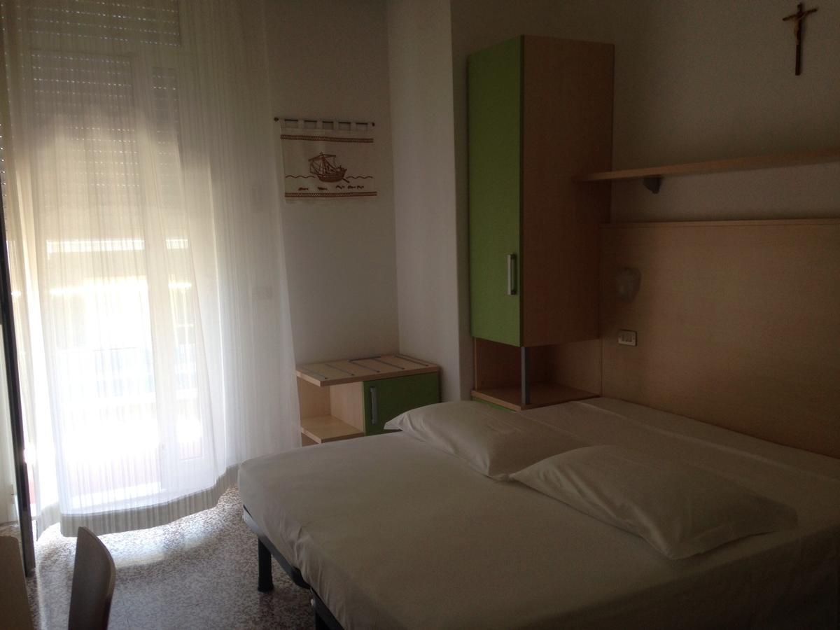 Hotel Lazzarini Bellaria-Igea Marina Zewnętrze zdjęcie