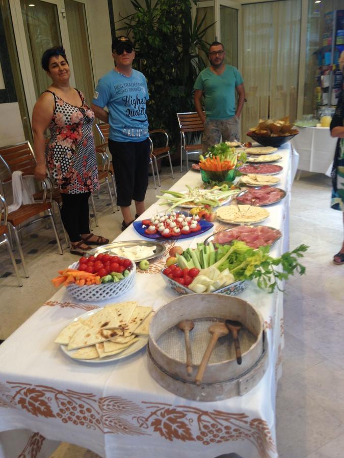 Hotel Lazzarini Bellaria-Igea Marina Pokój zdjęcie